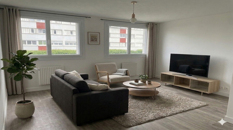 Ma-Cabane - Vente Appartement FLEURY-LES-AUBRAIS, 74 m²
