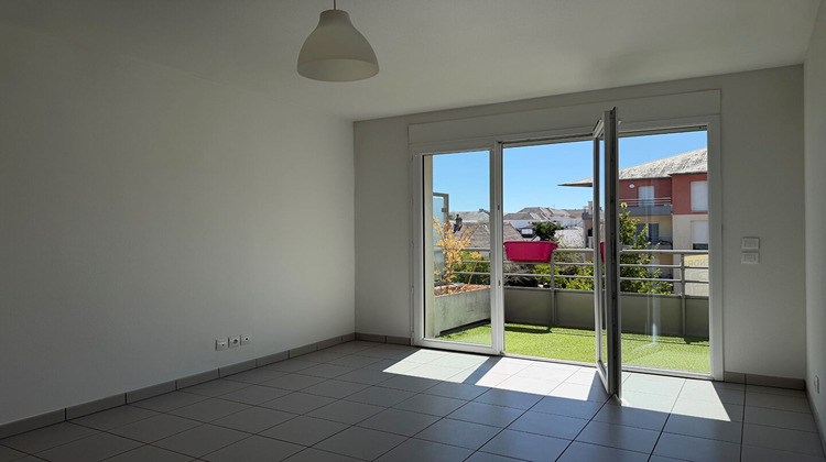 Ma-Cabane - Vente Appartement FLEURY-LES-AUBRAIS, 42 m²