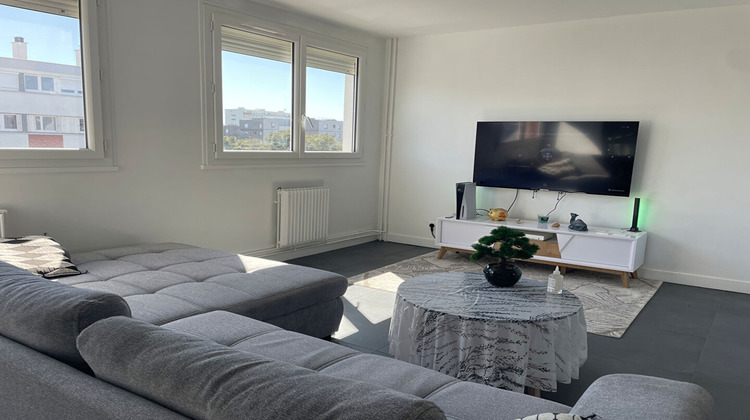 Ma-Cabane - Vente Appartement FLEURY-LES-AUBRAIS, 75 m²