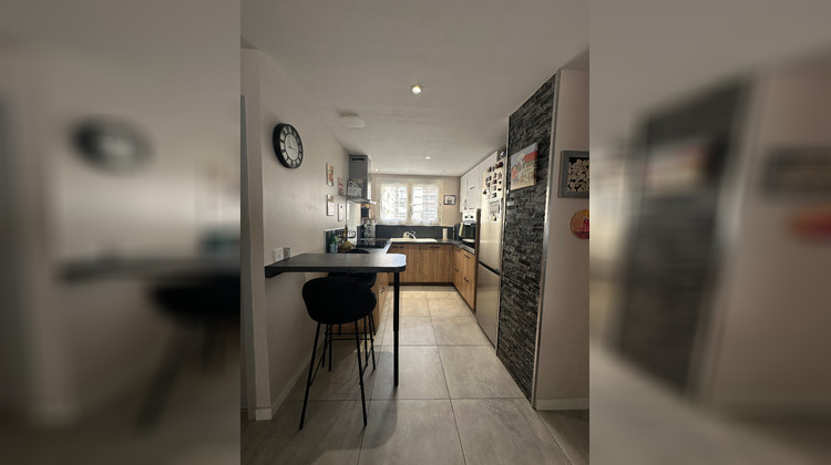 Ma-Cabane - Vente Appartement FONTAINE, 63 m²