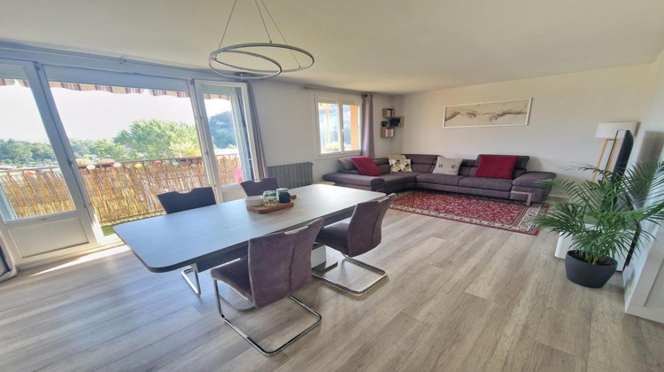 Ma-Cabane - Vente Appartement FONTAINE, 84 m²