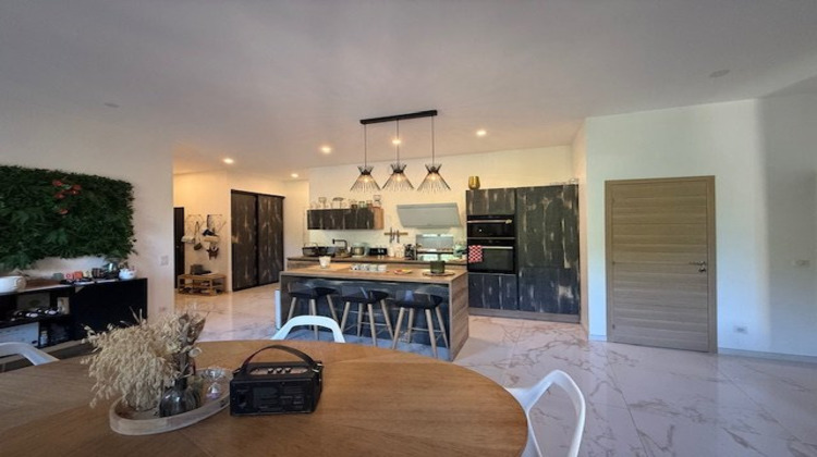 Ma-Cabane - Vente Appartement FONTAINE DE VAUCLUSE, 74 m²