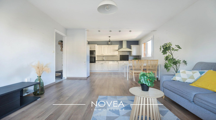 Ma-Cabane - Vente Appartement Fontaines-sur-Saône, 65 m²