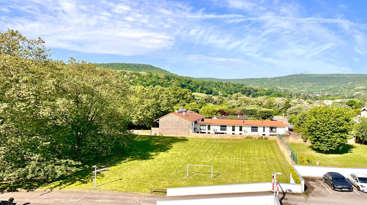 Ma-Cabane - Vente Appartement FONTAINES-SUR-SAONE, 79 m²