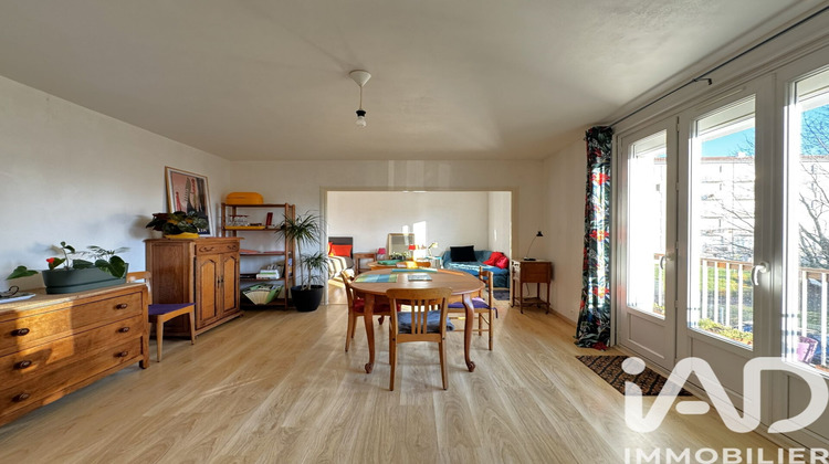 Ma-Cabane - Vente Appartement Fontenay-le-Comte, 93 m²