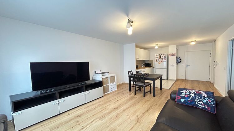Ma-Cabane - Vente Appartement FONTENAY-LE-FLEURY, 39 m²