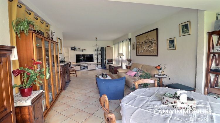Ma-Cabane - Vente Appartement Fontenay-le-Fleury, 97 m²