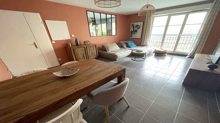 Ma-Cabane - Vente Appartement FONTENAY-LE-FLEURY, 79 m²