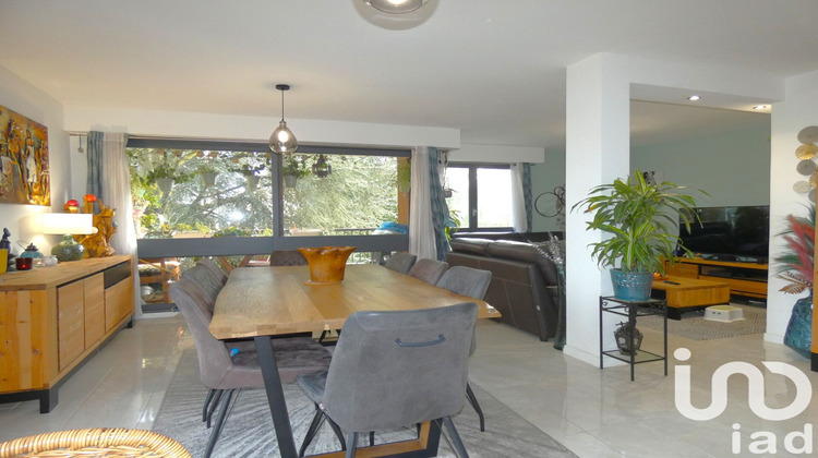 Ma-Cabane - Vente Appartement Fontenay-le-Fleury, 96 m²