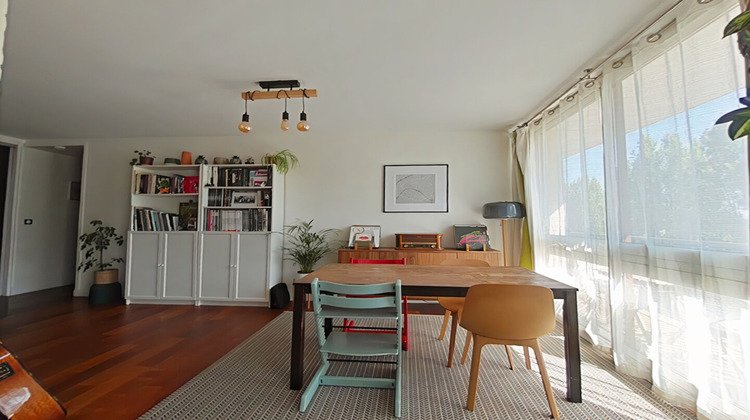 Ma-Cabane - Vente Appartement FONTENAY-LE-FLEURY, 92 m²