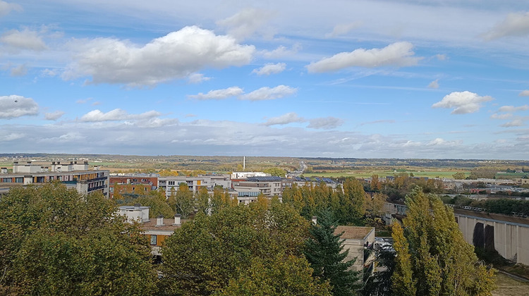 Ma-Cabane - Vente Appartement FONTENAY-LE-FLEURY, 65 m²