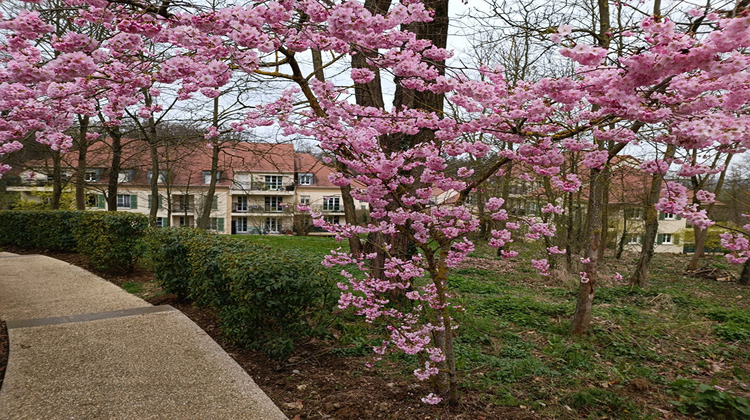 Ma-Cabane - Vente Appartement FONTENAY-LE-FLEURY, 95 m²