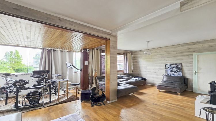 Ma-Cabane - Vente Appartement FONTENAY LE FLEURY, 98 m²