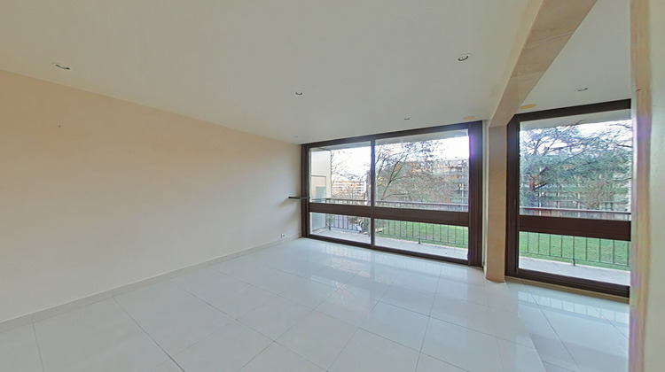 Ma-Cabane - Vente Appartement FONTENAY-LE-FLEURY, 54 m²