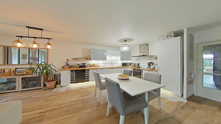 Ma-Cabane - Vente Appartement FONTENAY-LE-FLEURY, 70 m²