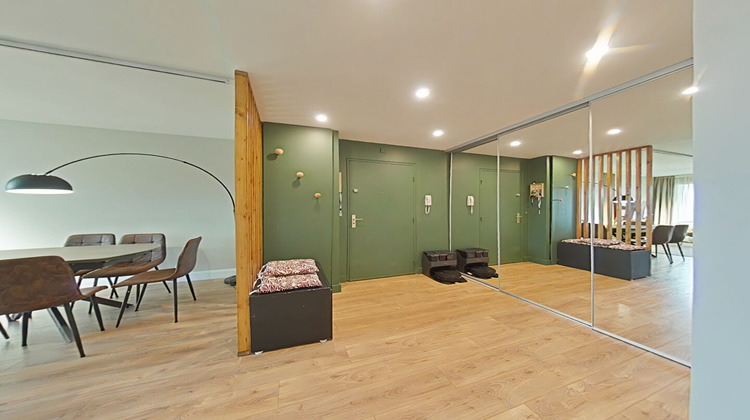 Ma-Cabane - Vente Appartement FONTENAY-LE-FLEURY, 66 m²