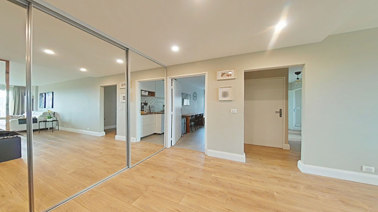 Ma-Cabane - Vente Appartement FONTENAY-LE-FLEURY, 66 m²