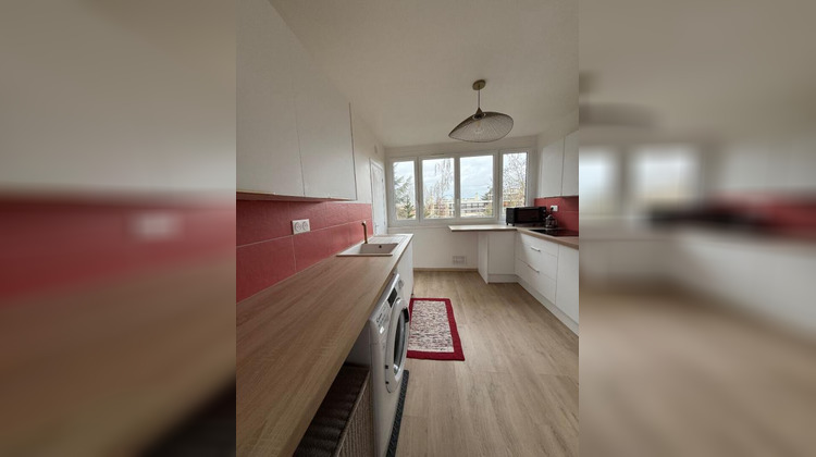 Ma-Cabane - Vente Appartement FONTENAY LE FLEURY, 67 m²