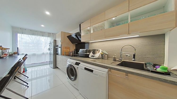 Ma-Cabane - Vente Appartement FONTENAY-LE-FLEURY, 112 m²