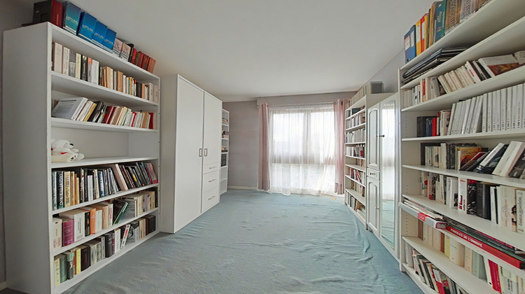 Ma-Cabane - Vente Appartement FONTENAY-LE-FLEURY, 90 m²