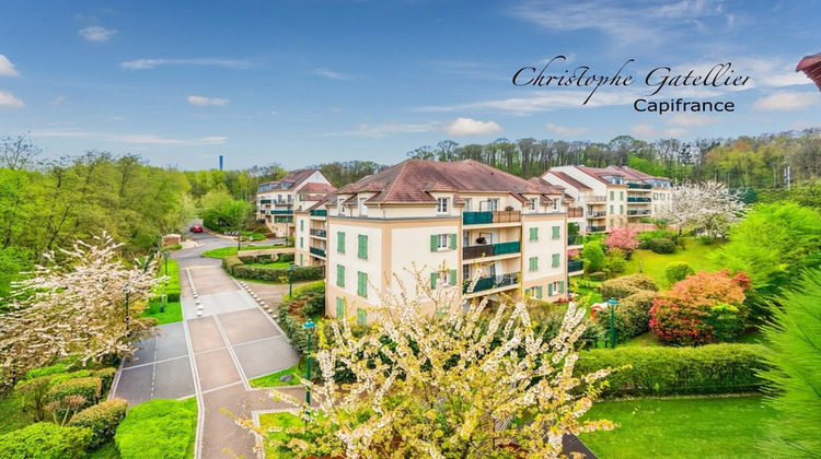 Ma-Cabane - Vente Appartement FONTENAY LE FLEURY, 95 m²