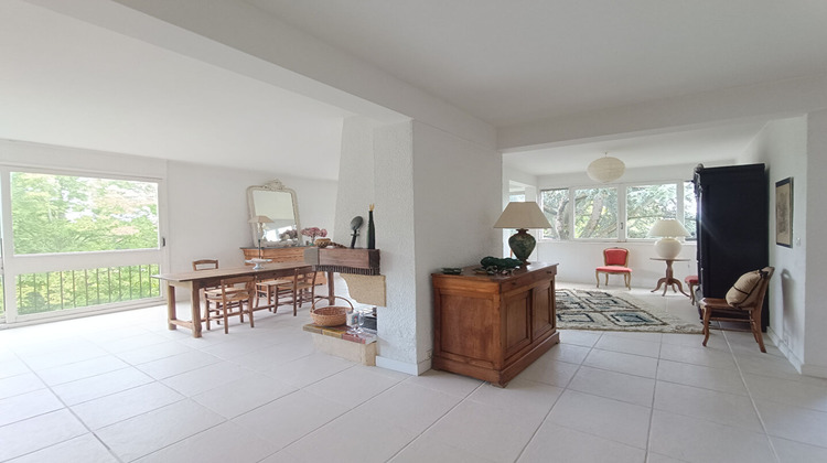 Ma-Cabane - Vente Appartement FONTENAY-LE-FLEURY, 115 m²