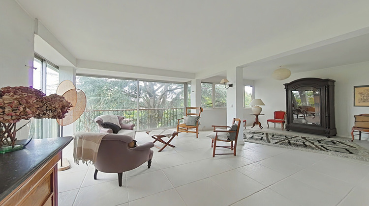 Ma-Cabane - Vente Appartement FONTENAY-LE-FLEURY, 115 m²