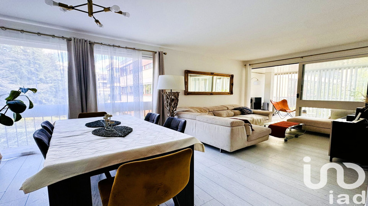 Ma-Cabane - Vente Appartement Fontenay-le-Fleury, 97 m²