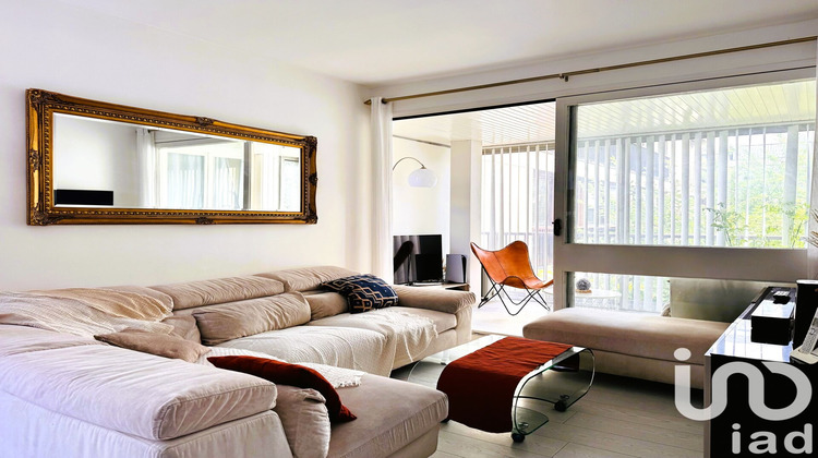 Ma-Cabane - Vente Appartement Fontenay-le-Fleury, 97 m²