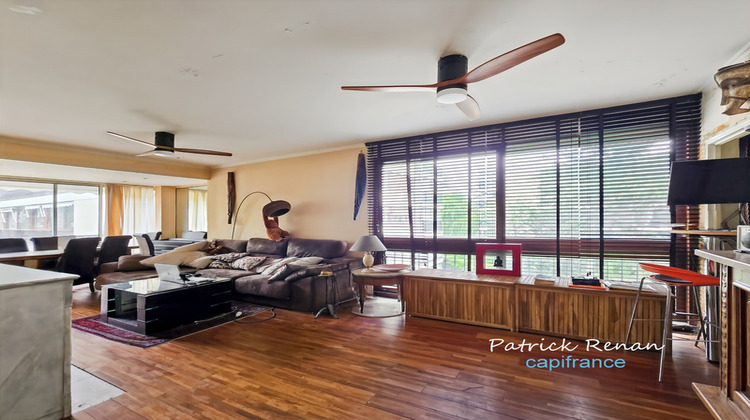 Ma-Cabane - Vente Appartement FONTENAY LE FLEURY, 98 m²