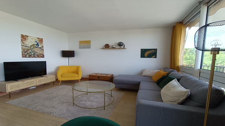 Ma-Cabane - Vente Appartement FONTENAY-LE-FLEURY, 122 m²