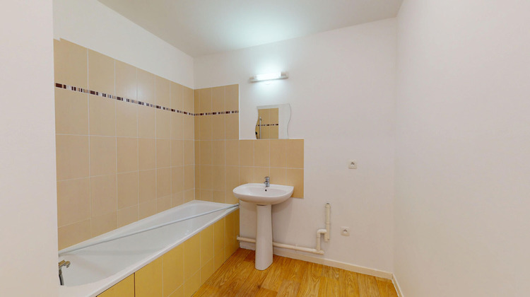 Ma-Cabane - Vente Appartement FONTENAY-LE-FLEURY, 56 m²