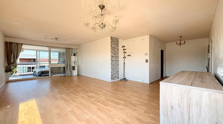 Ma-Cabane - Vente Appartement FONTENAY-LE-FLEURY, 68 m²