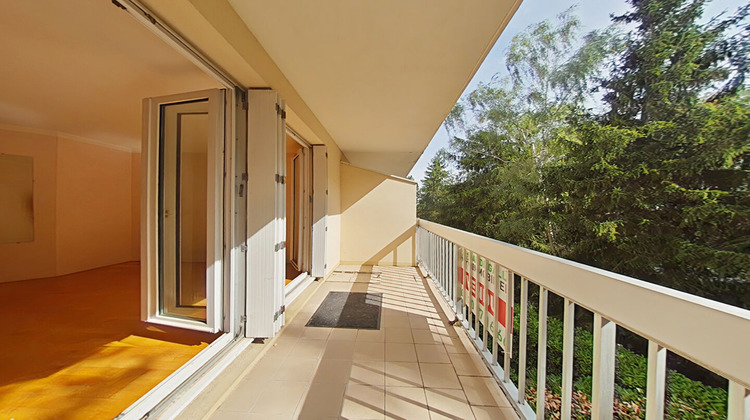 Ma-Cabane - Vente Appartement FONTENAY-LE-FLEURY, 82 m²