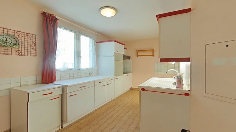 Ma-Cabane - Vente Appartement FONTENAY-LE-FLEURY, 82 m²