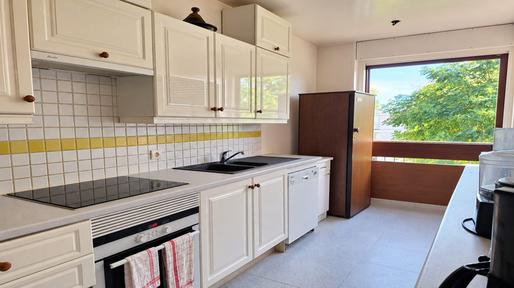 Ma-Cabane - Vente Appartement Fontenay-le-Fleury, 97 m²
