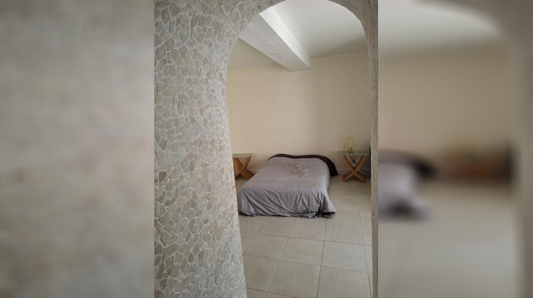 Ma-Cabane - Vente Appartement FORCALQUIER, 63 m²