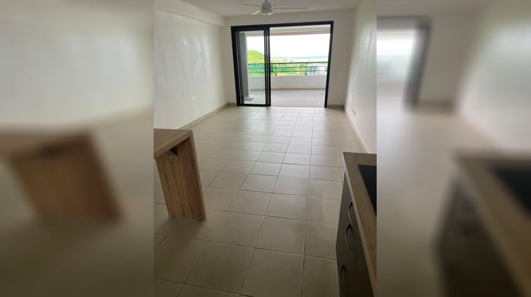 Ma-Cabane - Vente Appartement Fort-de-France, 65 m²