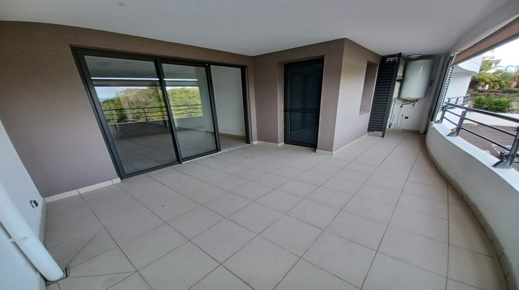 Ma-Cabane - Vente Appartement Fort-de-France, 70 m²