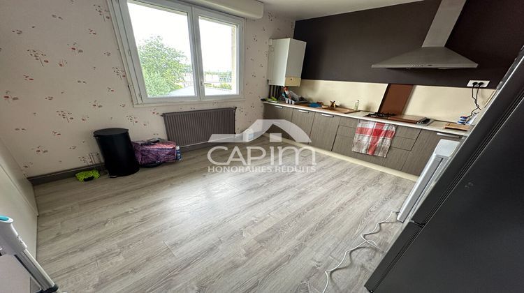 Ma-Cabane - Vente Appartement FOUGERES, 68 m²