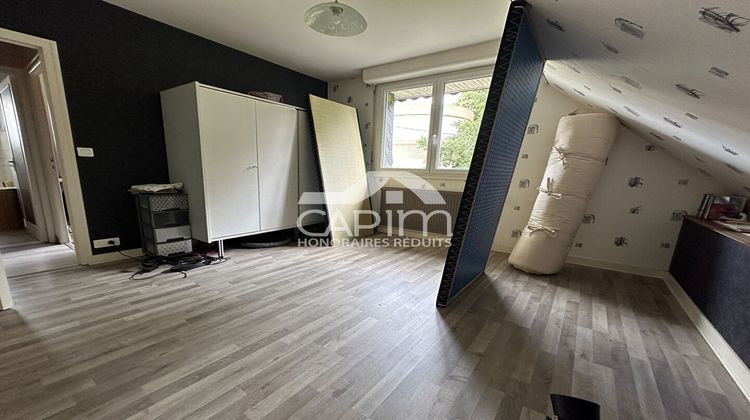 Ma-Cabane - Vente Appartement FOUGERES, 68 m²