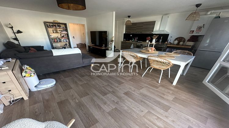 Ma-Cabane - Vente Appartement FOUGERES, 77 m²