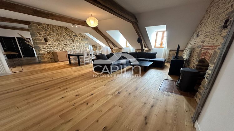 Ma-Cabane - Vente Appartement FOUGERES, 122 m²