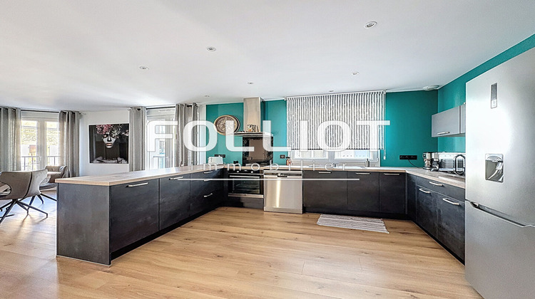 Ma-Cabane - Vente Appartement FOUGERES, 103 m²