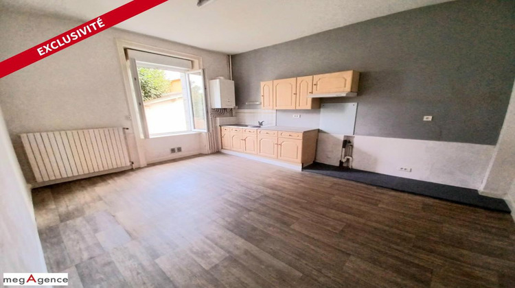 Ma-Cabane - Vente Appartement FOUGERES, 85 m²