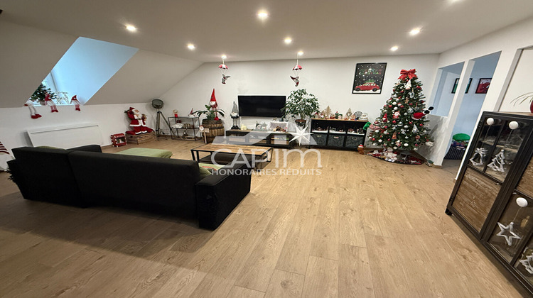 Ma-Cabane - Vente Appartement FOUGERES, 97 m²