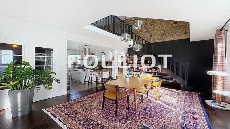 Ma-Cabane - Vente Appartement FOUGERES, 159 m²