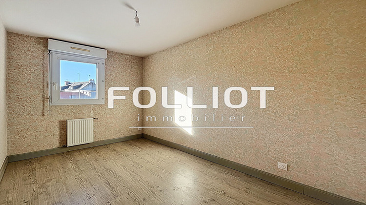 Ma-Cabane - Vente Appartement FOUGERES, 75 m²