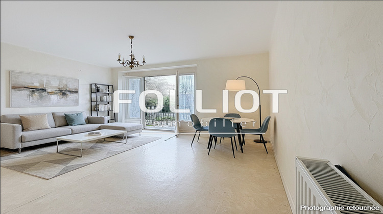 Ma-Cabane - Vente Appartement FOUGERES, 71 m²