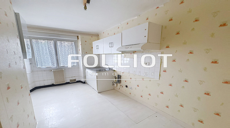 Ma-Cabane - Vente Appartement FOUGERES, 71 m²